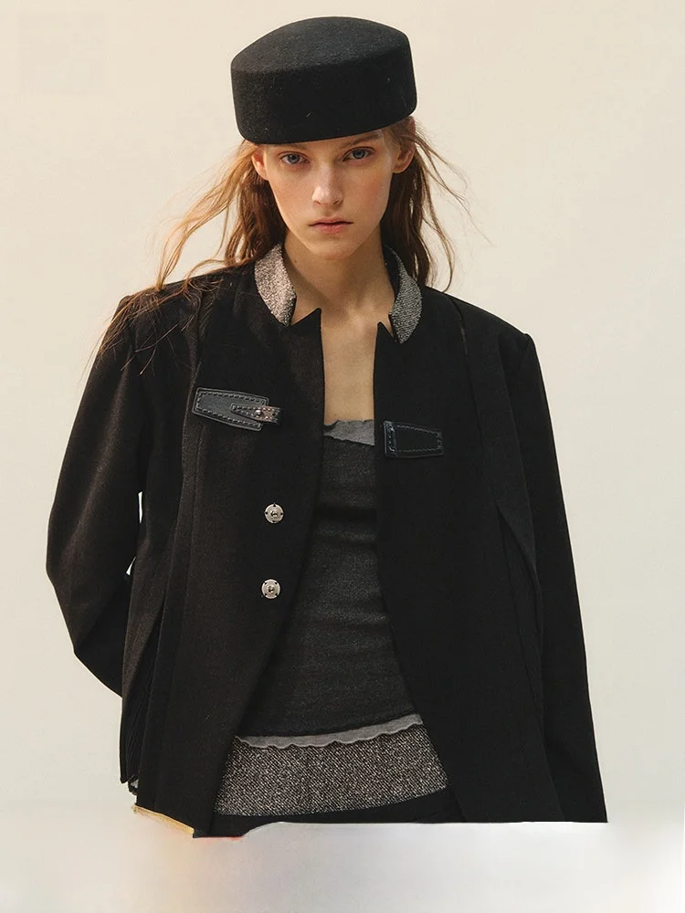 

Женский пиджак Genesis【Mojing Zhi Bian】2026 с разрезом и кожаной пряжкой, деконструированный дизайн, эффектный стиль