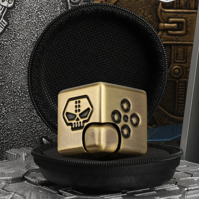 Fidget Toy Skull Dice Spinner a mano Trottola 3in1 Cubo magnetico quadrato Adulti Studente Strumento antistress Regalo EDC
