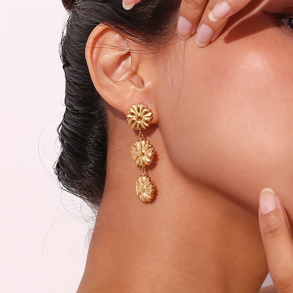 La. Muses-pendientes elegantes chapados en oro de 18K para mujer, aretes de tres gotas de girasol, joyería Wteel sin agua Premium, tendencia 2024