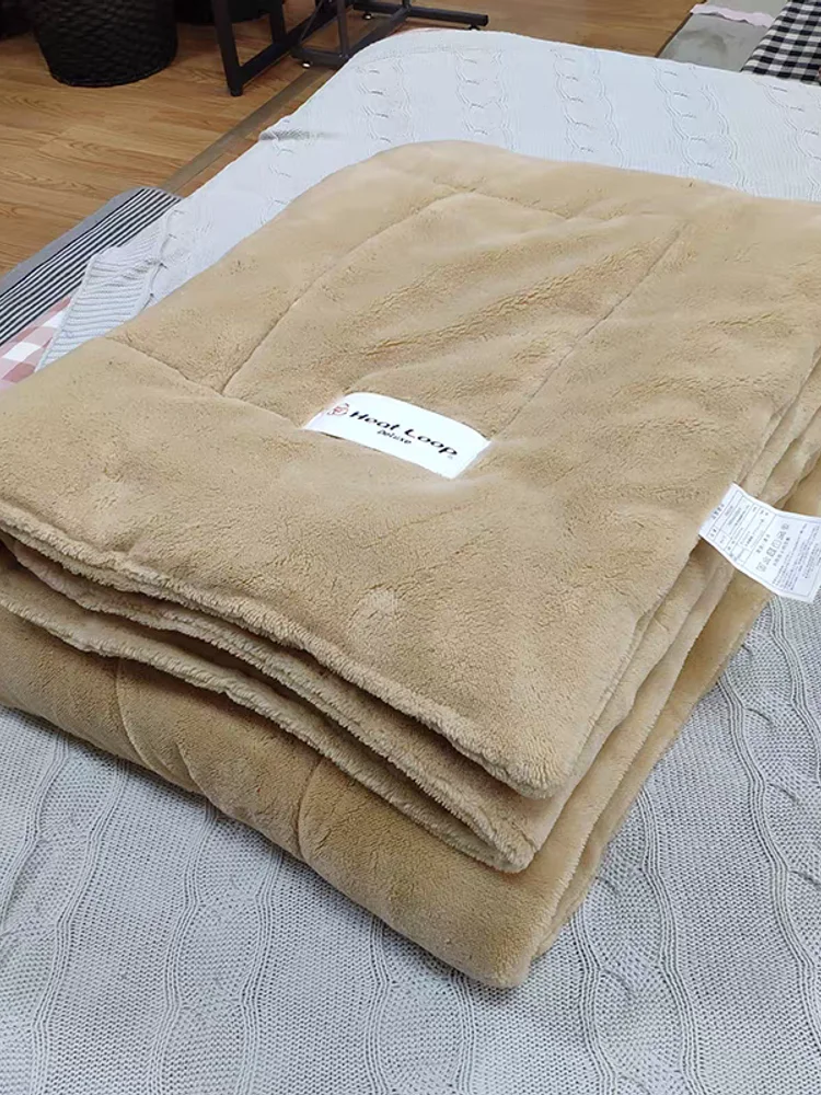 

Thiened Coral Fce Blanket Heating Moisture Absorbing Student Dormi Flannel Blanket Warmth Autumn Winter Seasonal Use