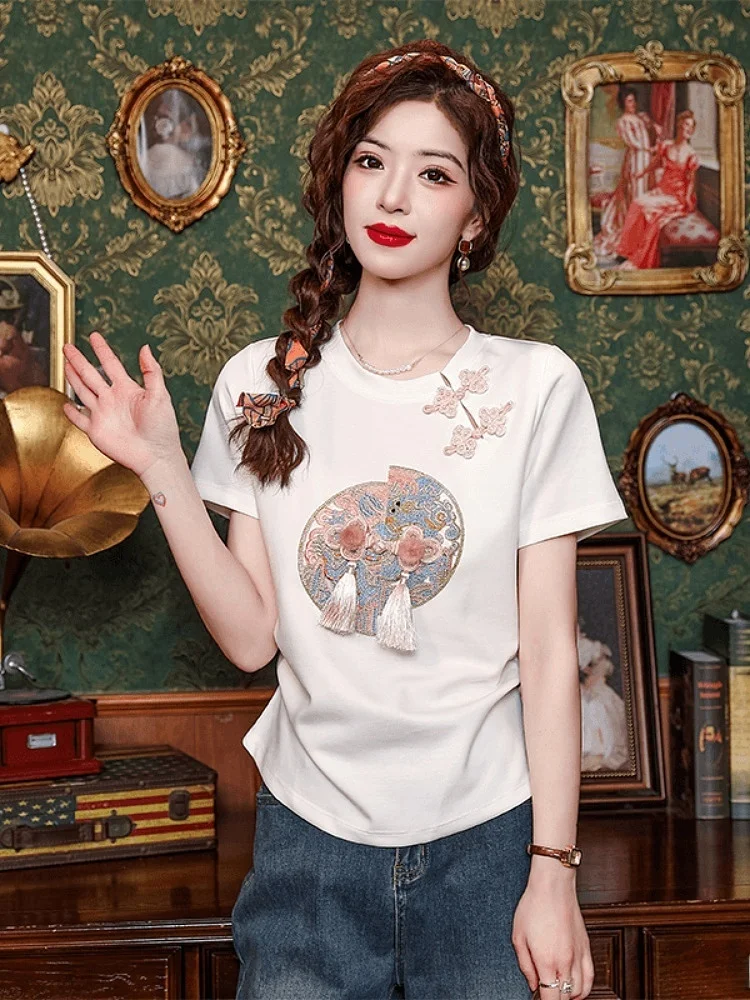 

White Chinese Sle ort Sve T-irt Women's Summer 2024 New Embroidered Slim Fit Split round Ne Top Korean Sle