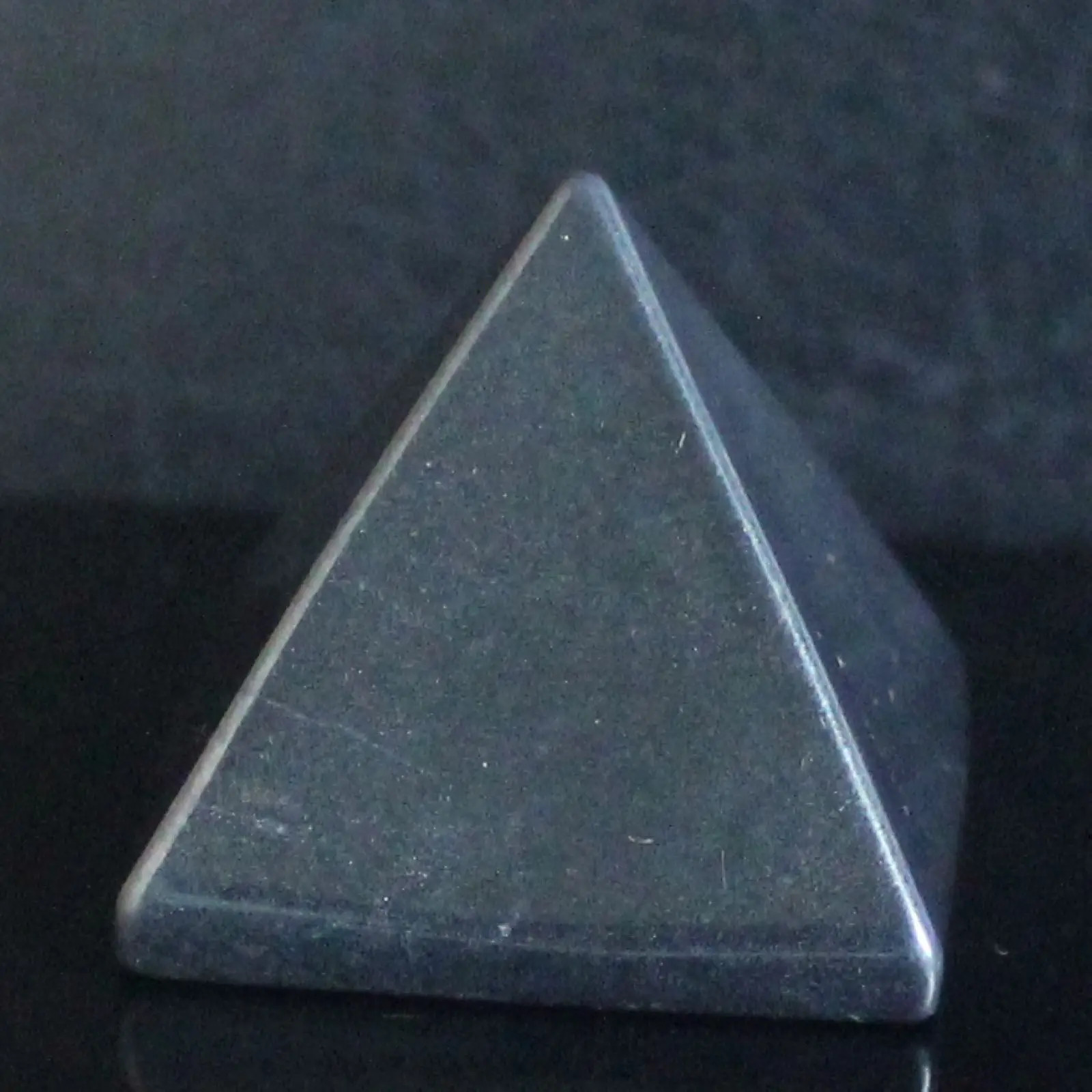 Gemstone crystal hematite stone pyramid point chakra reiki healing