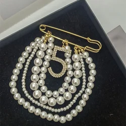 Classic Elegant Women Men Pearl Tassel Crystal Brooches Badges Vintage Lady Party Wedding Accessories Jewelry