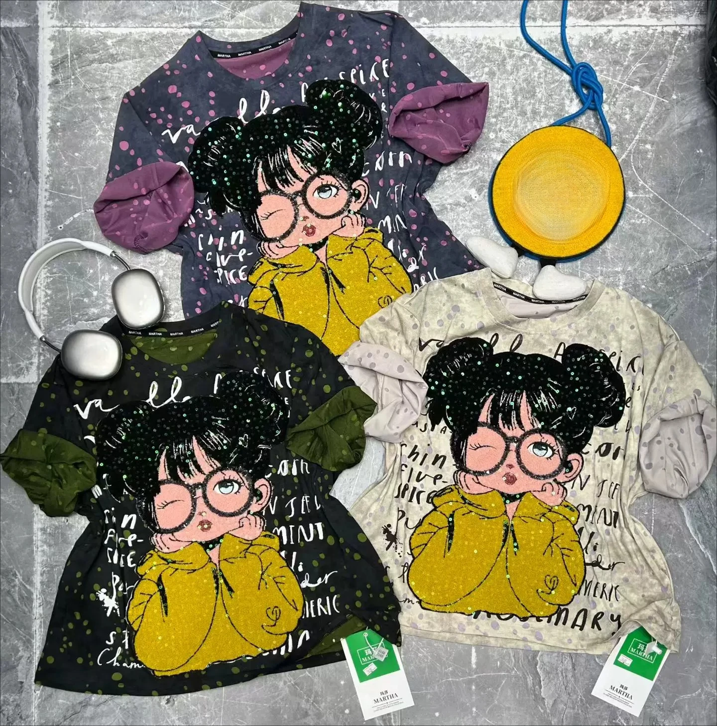 

2026 Summer New Old Hole Design Cartoon Little Girl Short-sleeved T-shirt Women's Loose Casual Short Top Oversized T Shirt
