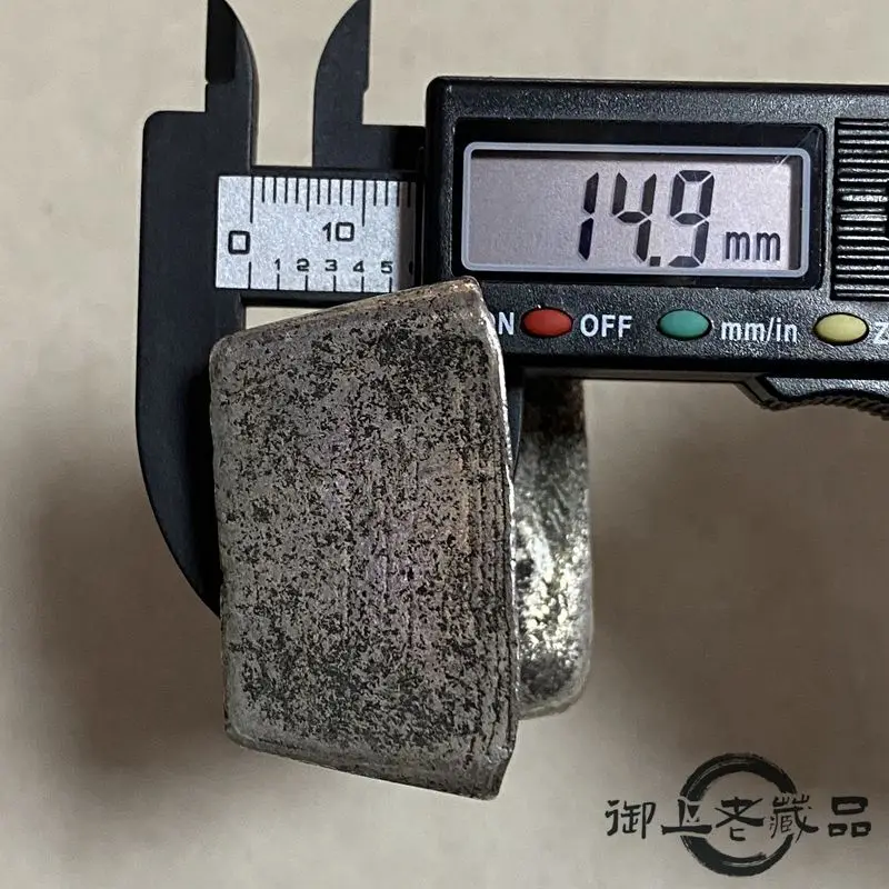 Yuetai character craftsman jade expensive honeycomb bottom silver brick silver block old goods
