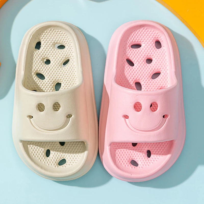 Hollow Out Platform Eva Children's Slippers Summer 2026 Leaking Anti Slip Bathroom Slides Children Comfortable Soft Sole Slipper