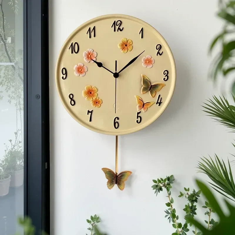 New Pastoral 3D Butterfly Wall Clock Creative Hand Painted Living Room Decor Household Fashion Light Luxury Silent Quartz