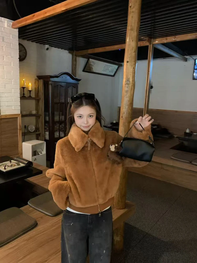 Sztuczne futra jagnięce dla kobiet Y2K zimowe luźne ubrania uliczne grube ciepłe krótkie kurtki koreańskie futrzane klapki uniwersalne futrzane okrycia wierzchnie nowe