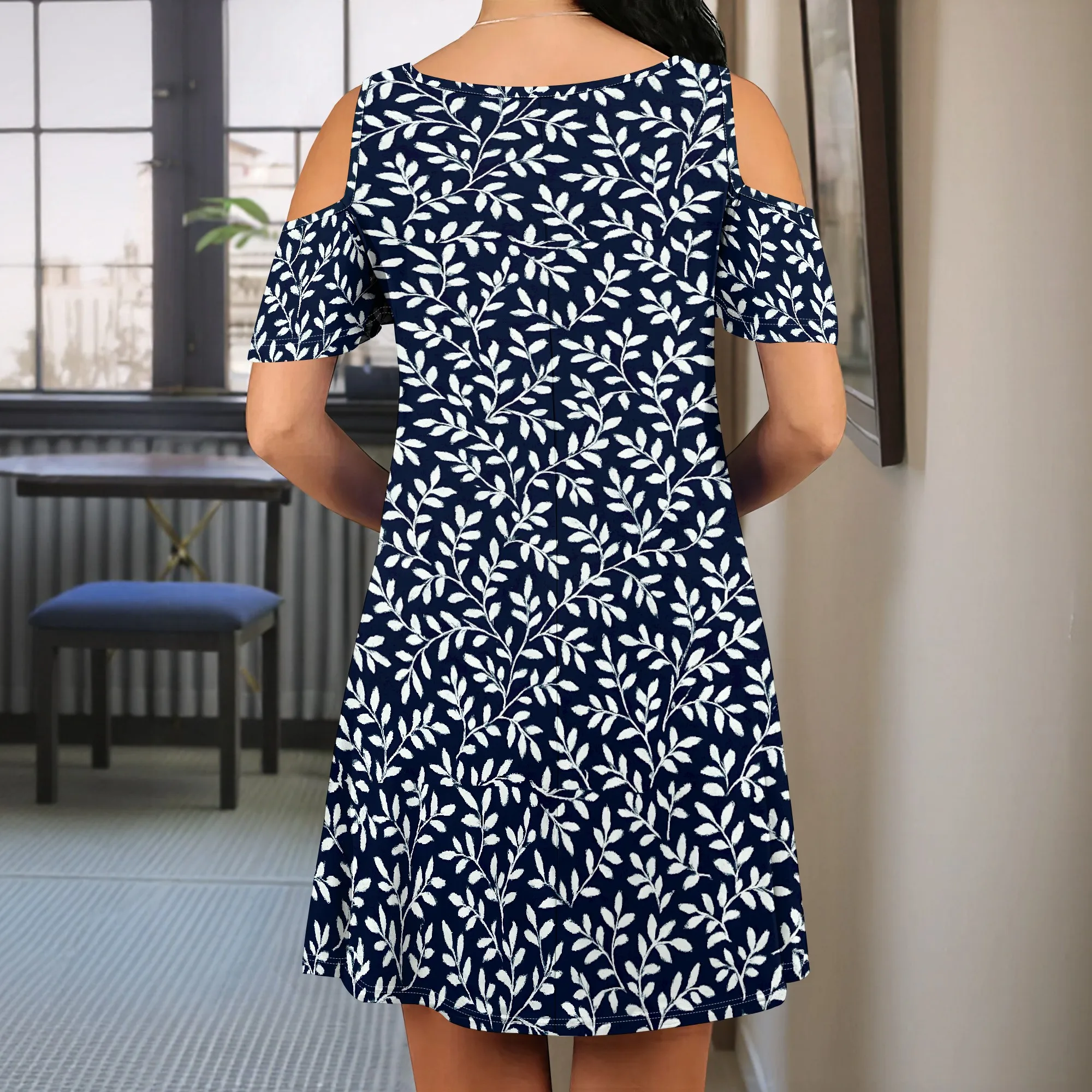 ผู้หญิงชุดไหล่เย็นลายดอกไม้พิมพ์แขนสั้น Sundress พร้อมกระเป๋า
