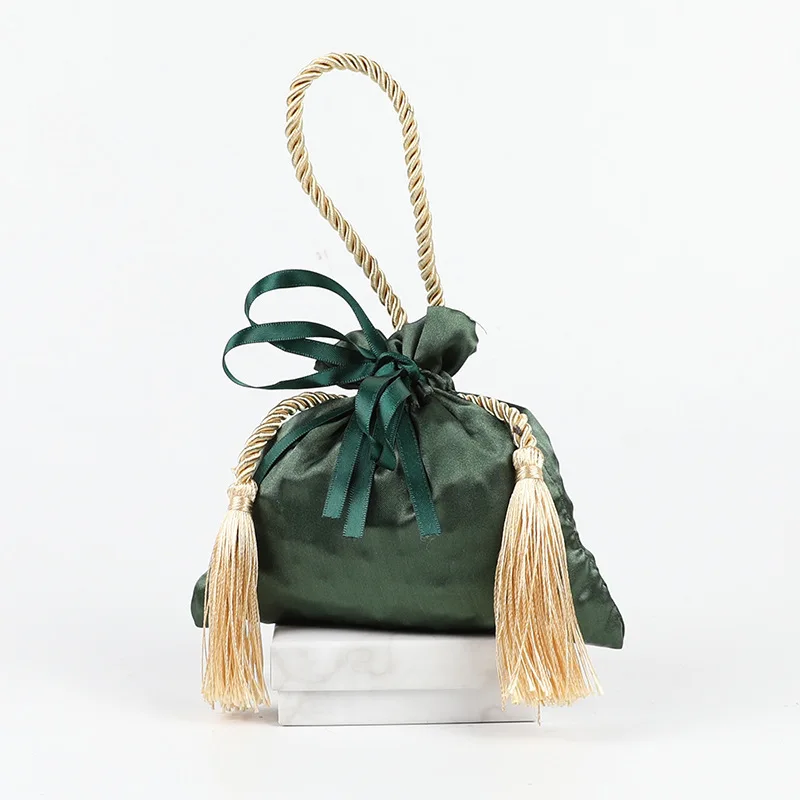 20pcs/lot 16*16cm High Quality Tassel Rope Silk Satin Drawstring Bags Christmas New Year Party Gift Storage Packing Pouch Bag