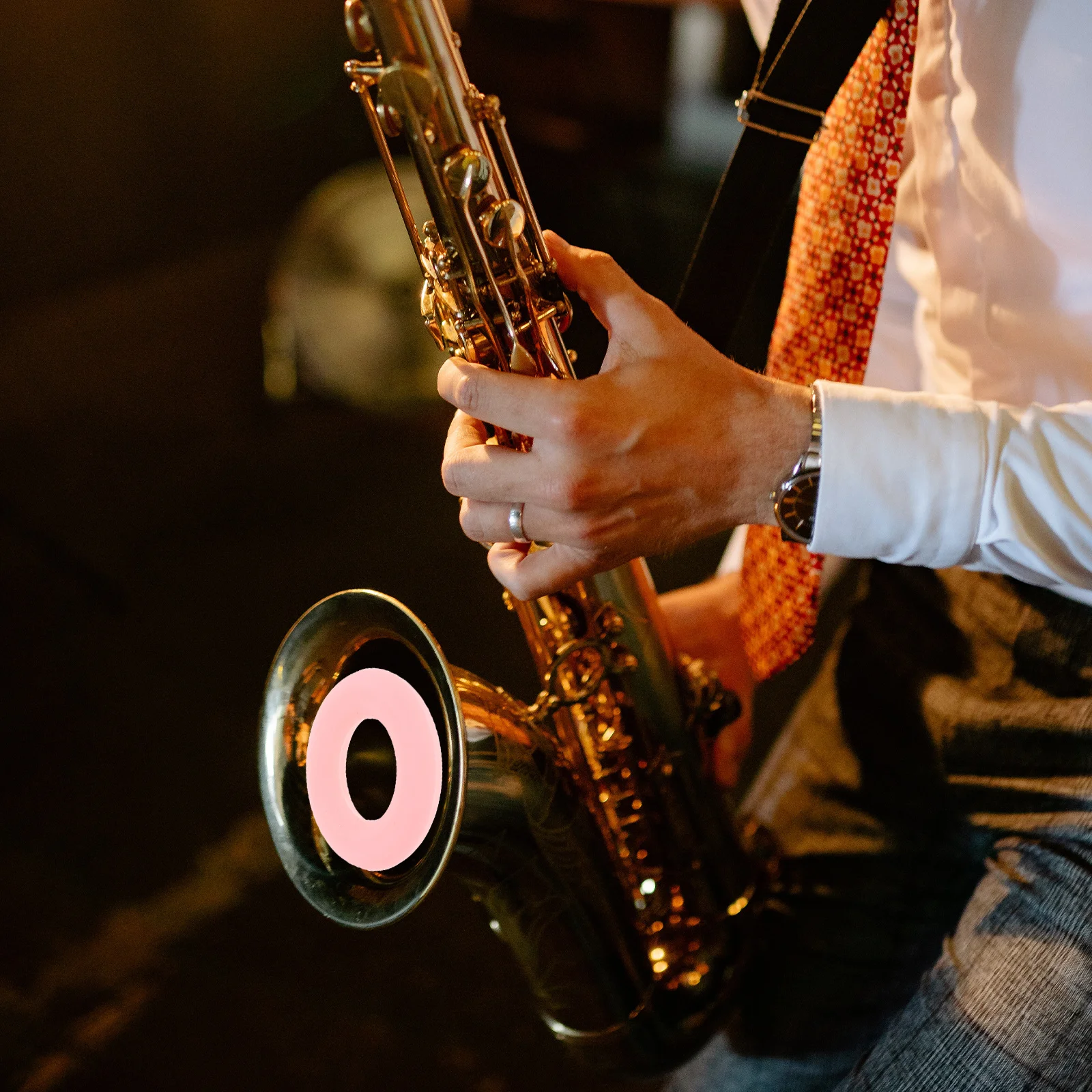 

Compact Lightweight Saxophone Mute Fine Workmanship Tone Lowering Tool for Musicians Silicone Sax Mute Saxophone