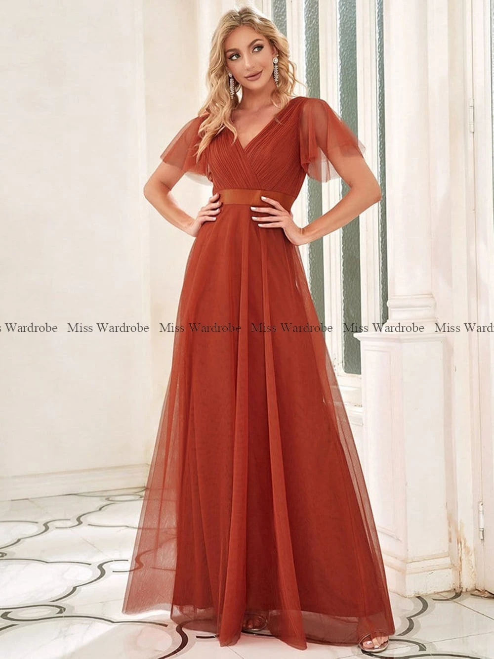 Simple Burnt Orange Bridesmaid Dress For Wedding Guest 2024 V Neck Cap Sleeve Tulle Prom Evening Gown Floor Length Maid of Honor