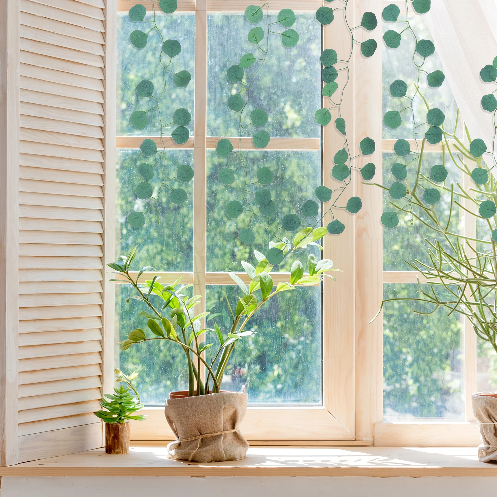 

Simulated Eucalyptus Vine Realistic Fake Leaves Garland Waterproof Reusable Home Wedding Decoration Greenery Classroom Cool