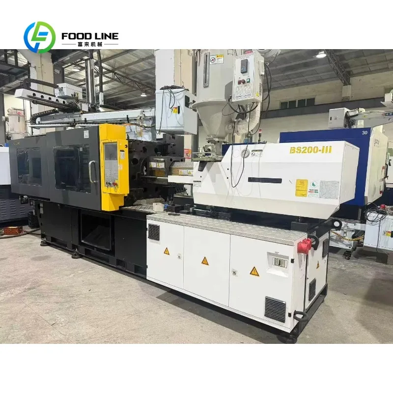 Customized  200 Ton Horizontal Injection Molding Machine Servo Injection Molding Machine