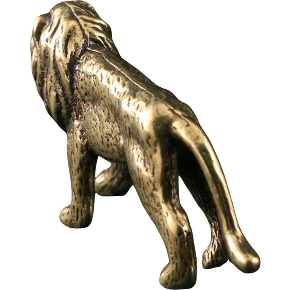 

Brass Lion Craft Decoration Retro Animal Ornament Desktop Metal Lion Decor for Car Office Indoor Tabletop Party Theme