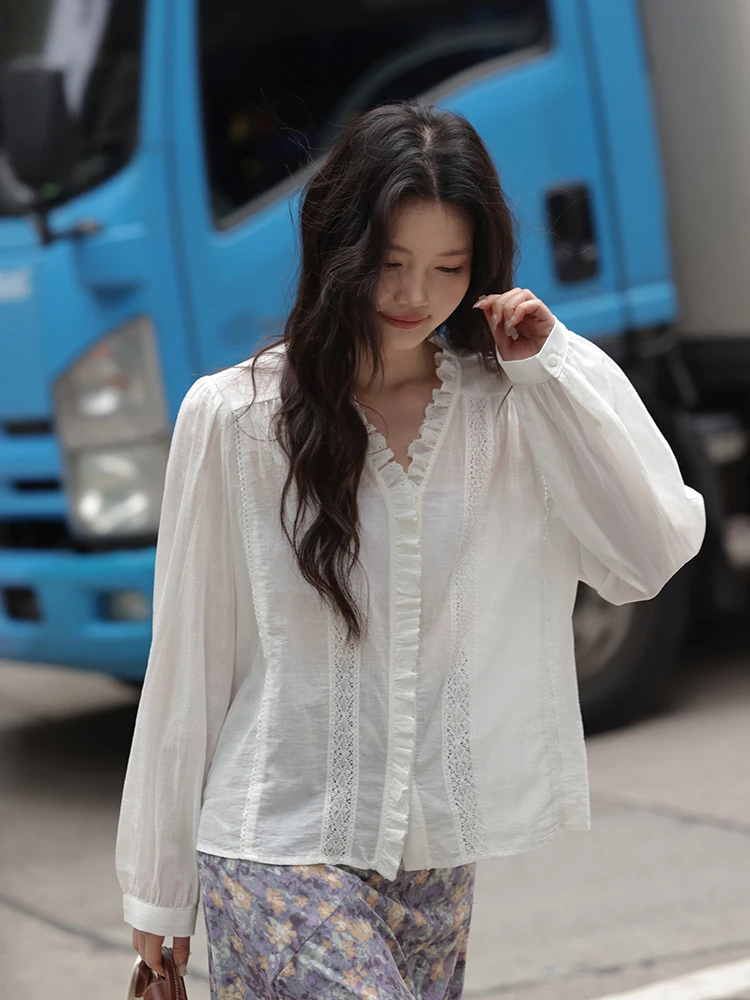 

White Long Sve Loose Women's irt Wooden Design Spring Faion Cotton Casual Sle V-Ne Regular Length Outerwear