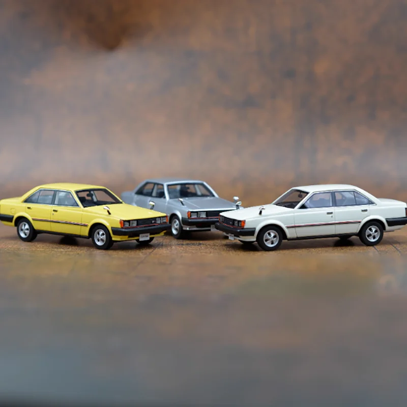 Original 1:43 Scale Toyota Carina 1600GT Simulation Resin Car Model Static Display Collectible Toy Gift Souvenir Decoration