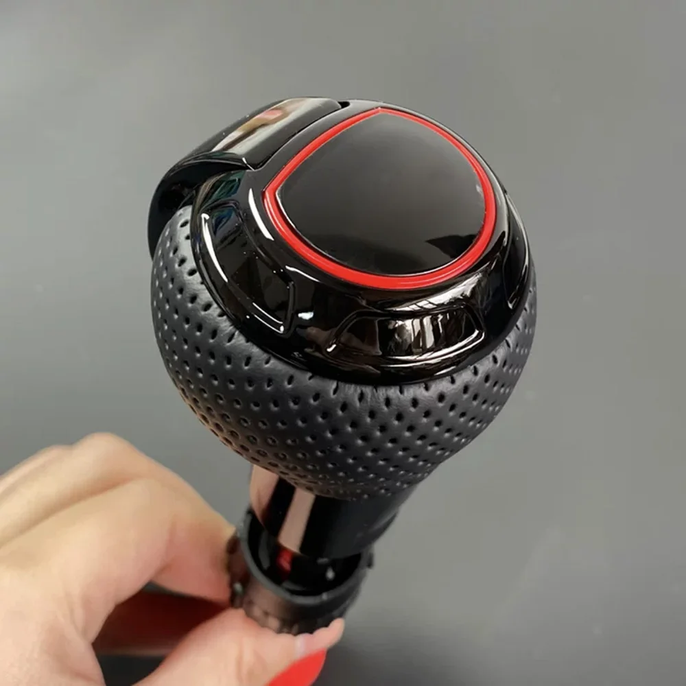 The leather perforated shift handball head is modified according to R standard, suitable for Volkswagen Golf CC Bora Passat