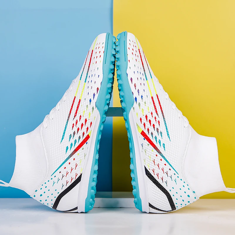 New Men Soccer Shoes Professional Society Turf Training Football Field Boots Non-Slip TF/FG Indoor Football Shoes