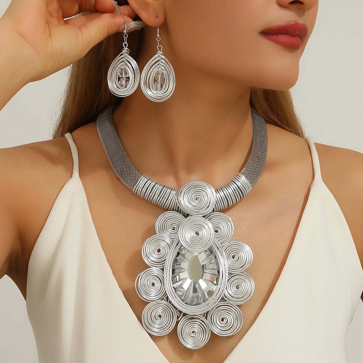 Women's Handmade Woven Crystal Necklace Earrings Set, Party