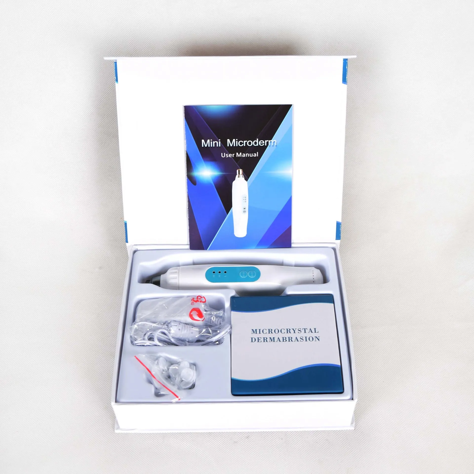 Ręczne urządzenie do mikro-grawerowania diamentowego, wygładzania skóry i mikrokrystalicznej regeneracji skóry, usuwania zaskórników.