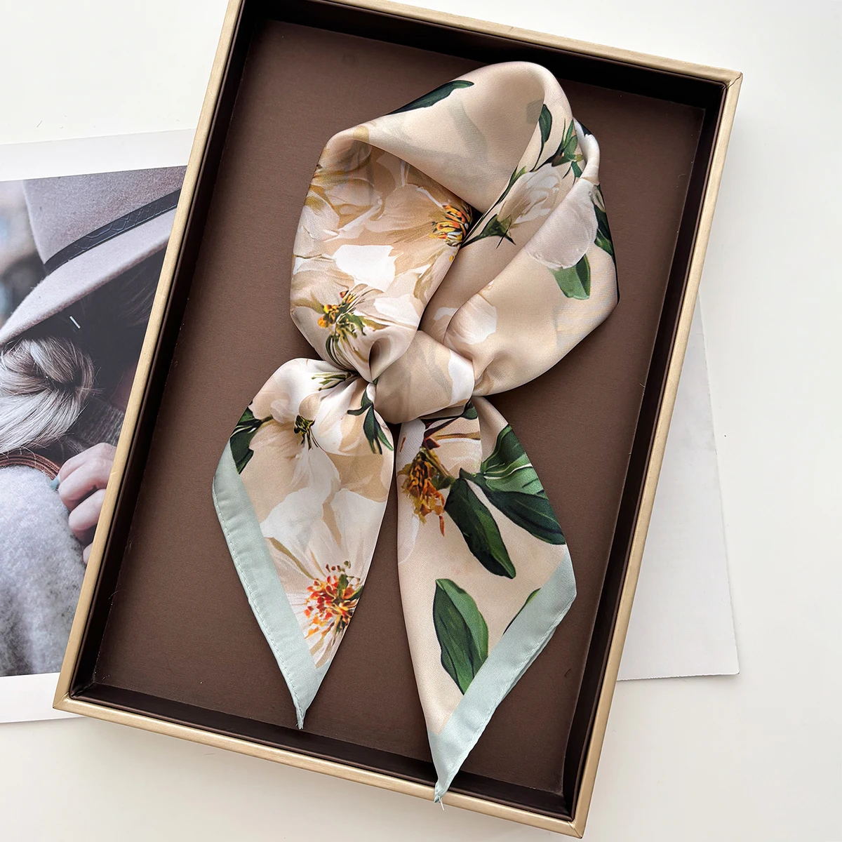 

Floral Printed Square Scarf For Women Imitation Silk Scarves Bandanas Luxury Hijab Neckerchief Elegant Travel Shawl Wraps