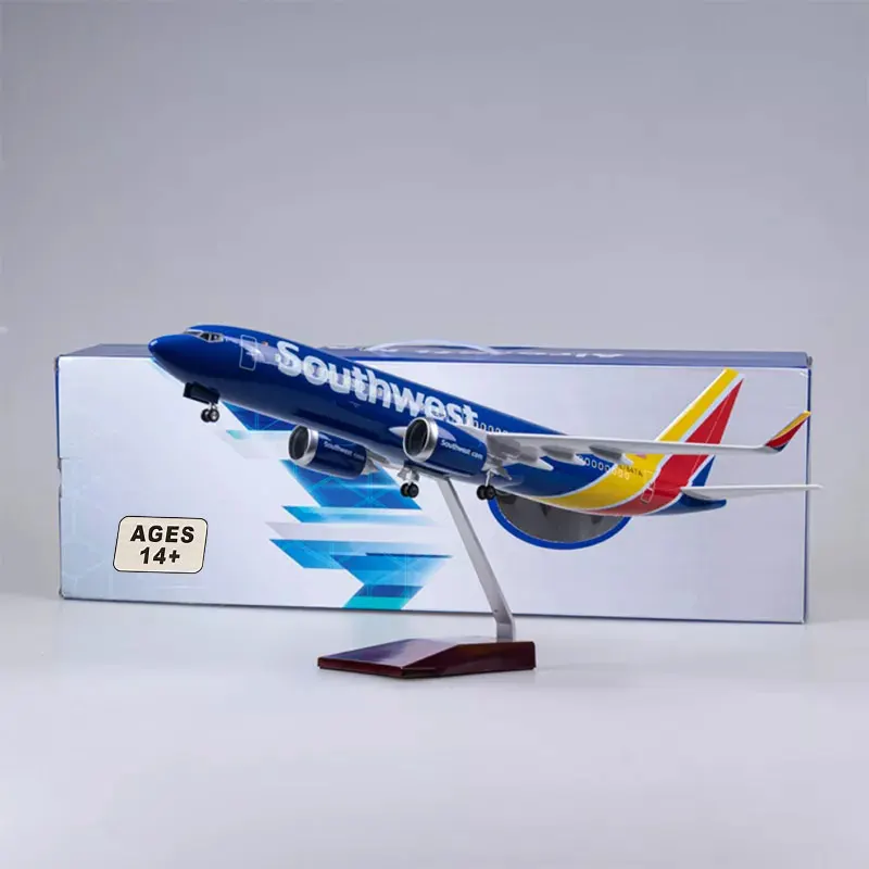 1:80 Scale Large Model Airplane Southwest Airlines B737 Plane Models Diecast Airplanes with LED Light for Collection