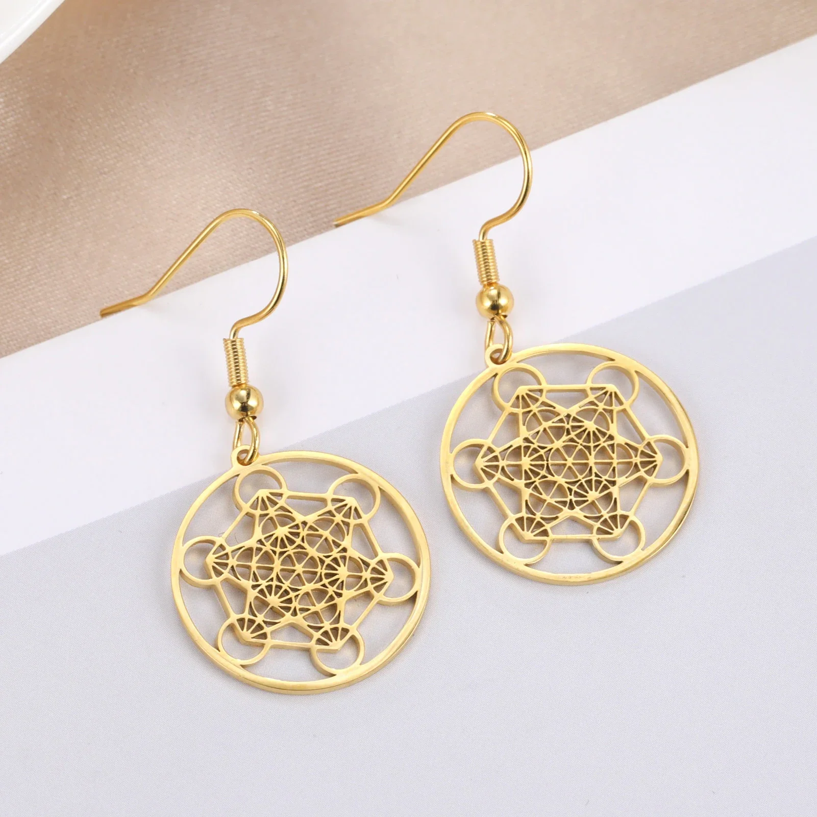Skyrim-pendientes colgantes de cubo Metatron para mujer, amuleto de acero inoxidable, pendientes colgantes de geometría sagrada, joyería espiritual 2025