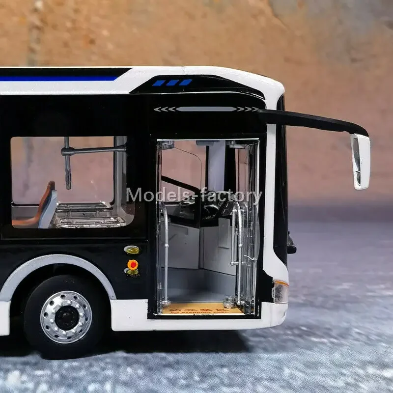 1/42 Per Zhongtong City Bus LCK6126EVGRA1 Bus elettrico puro Diecast Modello di auto Collezione di regali Display Metallo, plastica, gomma