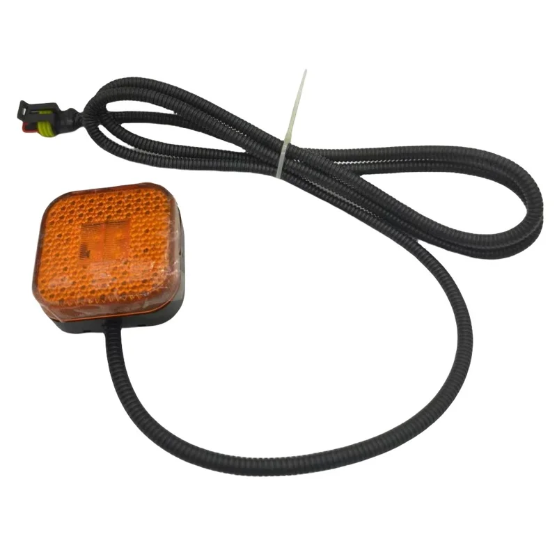 

Genuine Front Wheel Turn Signal Light/Side Guard Turn Signal Light for Sinotruk SITRAK C7H/G7/G7 LED/G7S/G7H | WG9120720007