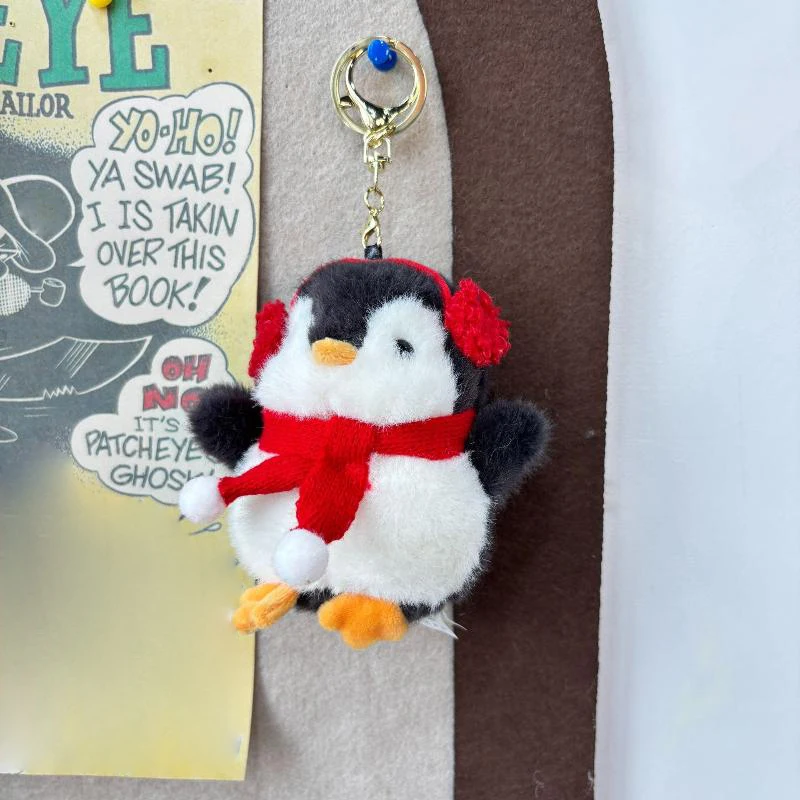 Adorabile portachiavi giocattolo morbido con pinguino di Natale; Portachiavi con bambola di cartone animato farcito; Regalo decorativo da appendere per zainetto di Natale