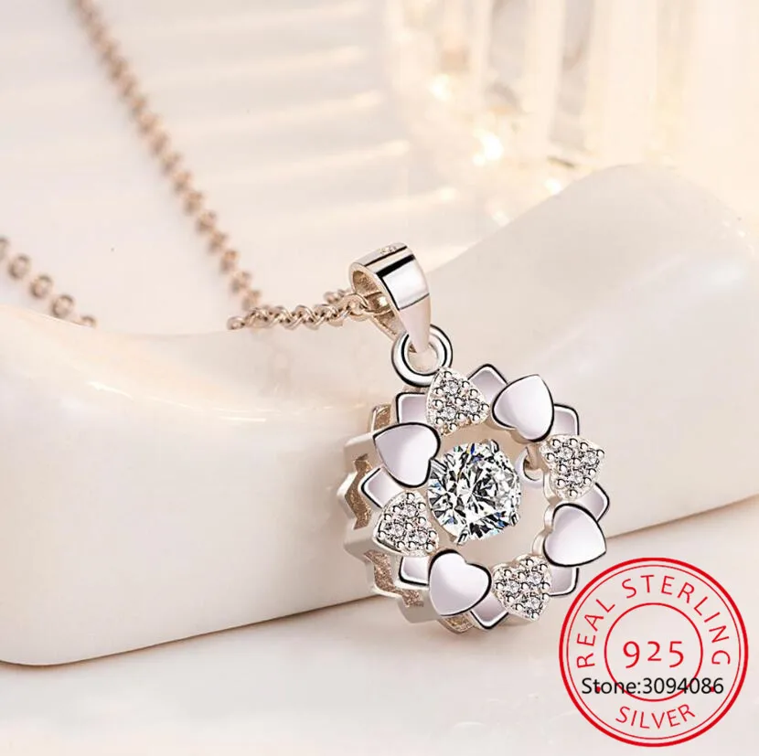 925 Sterling Silver 1 Carat Moissanite Beating Heart Necklace Fashion Casual Design Light Luxury Niche Senior Ladies