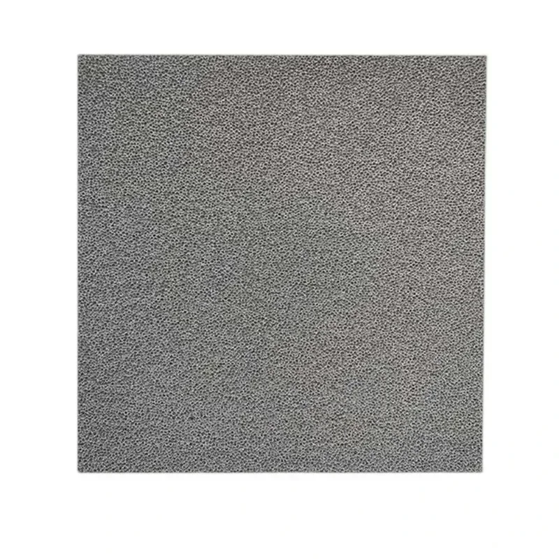 Blocs de fer à mousse poreux polyvalents pour diverses applications