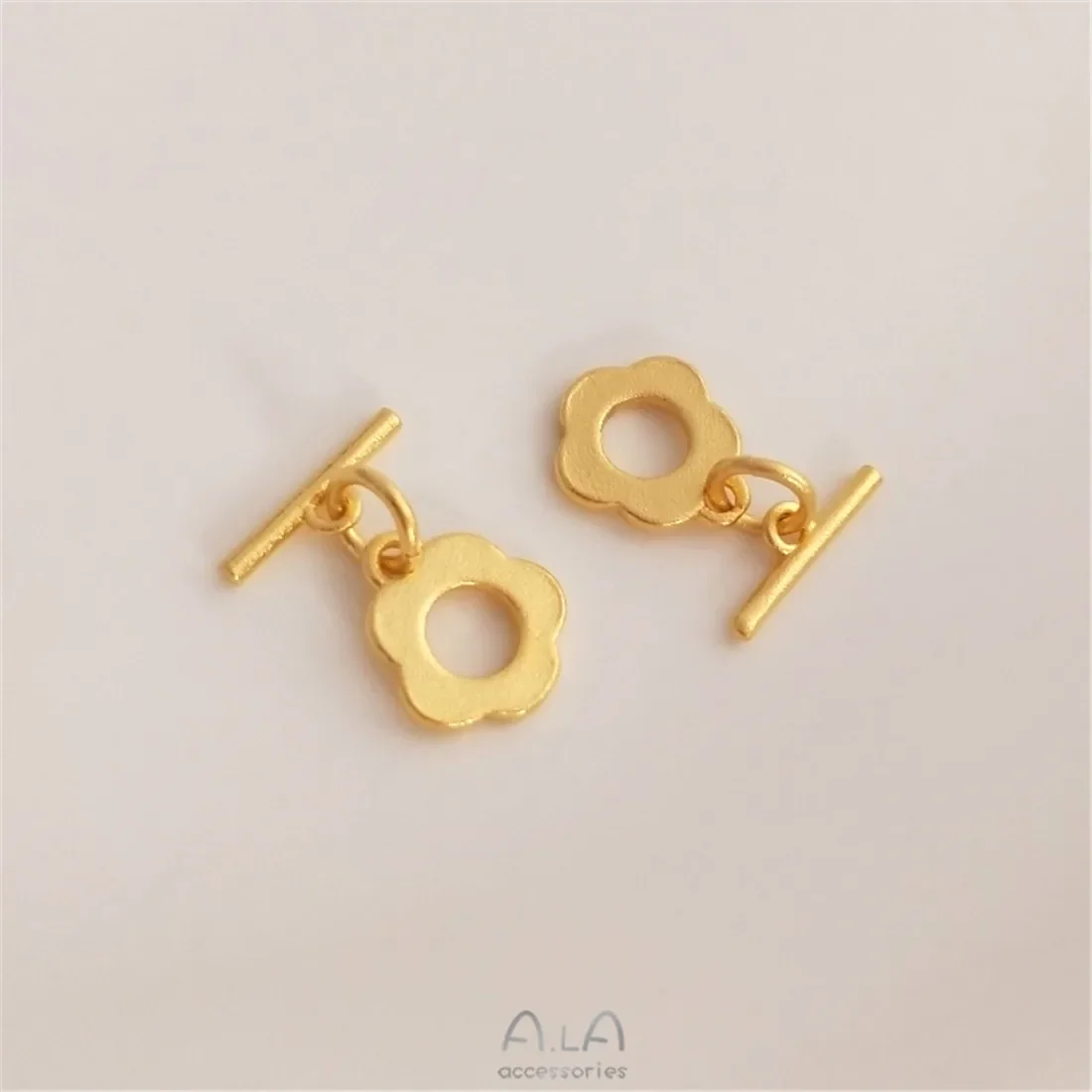 Sand Gold Bow Small Flower OT Buckle Handmade Accessories DIY Bracelet Necklace Jewelry Buckle Connection Buckle Buckle Buckle