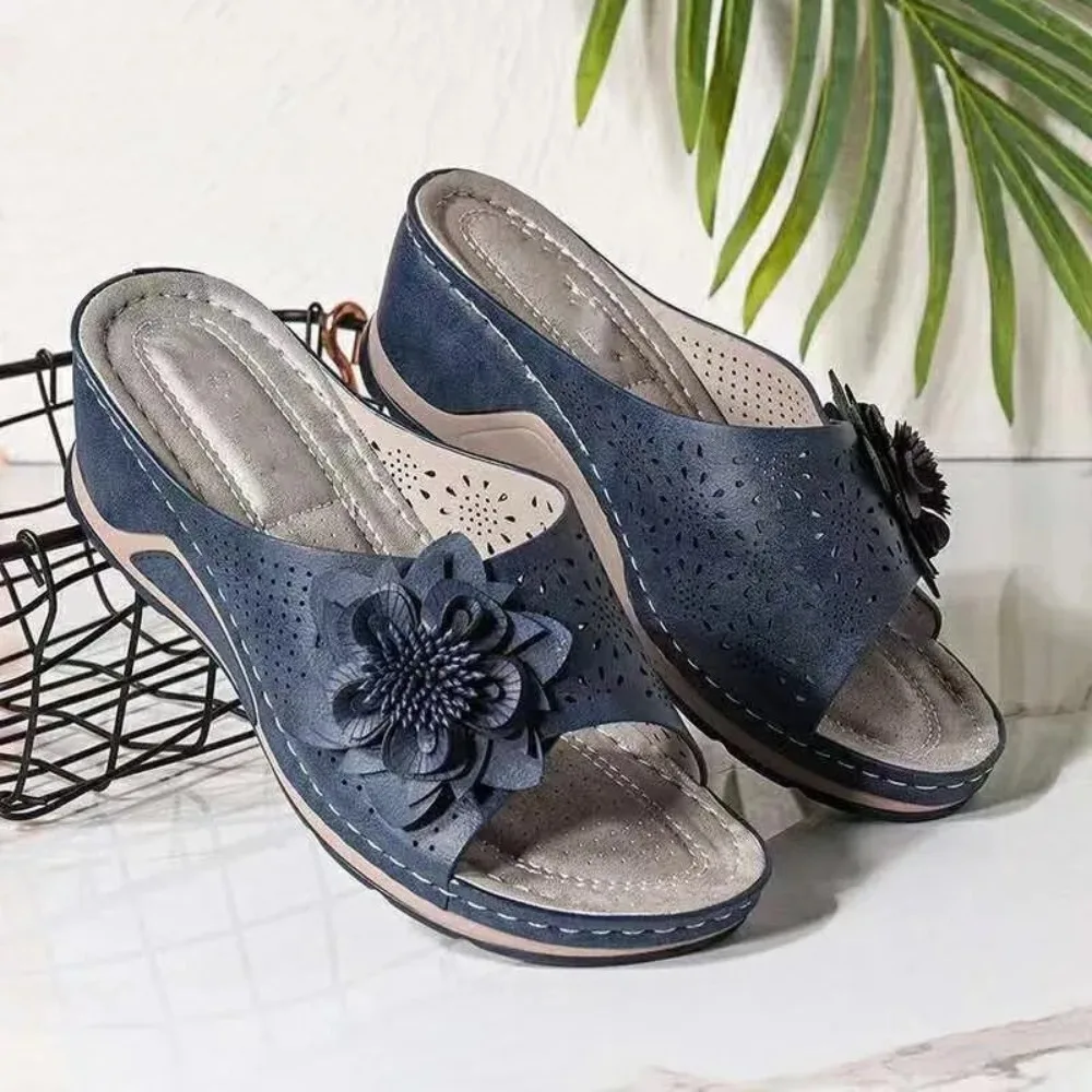 

2024New Women's Slippers Casual Flower Hollow Wedge Beach Shoes Outdoor Fashion Platform Comfortable Non-slip Sandals