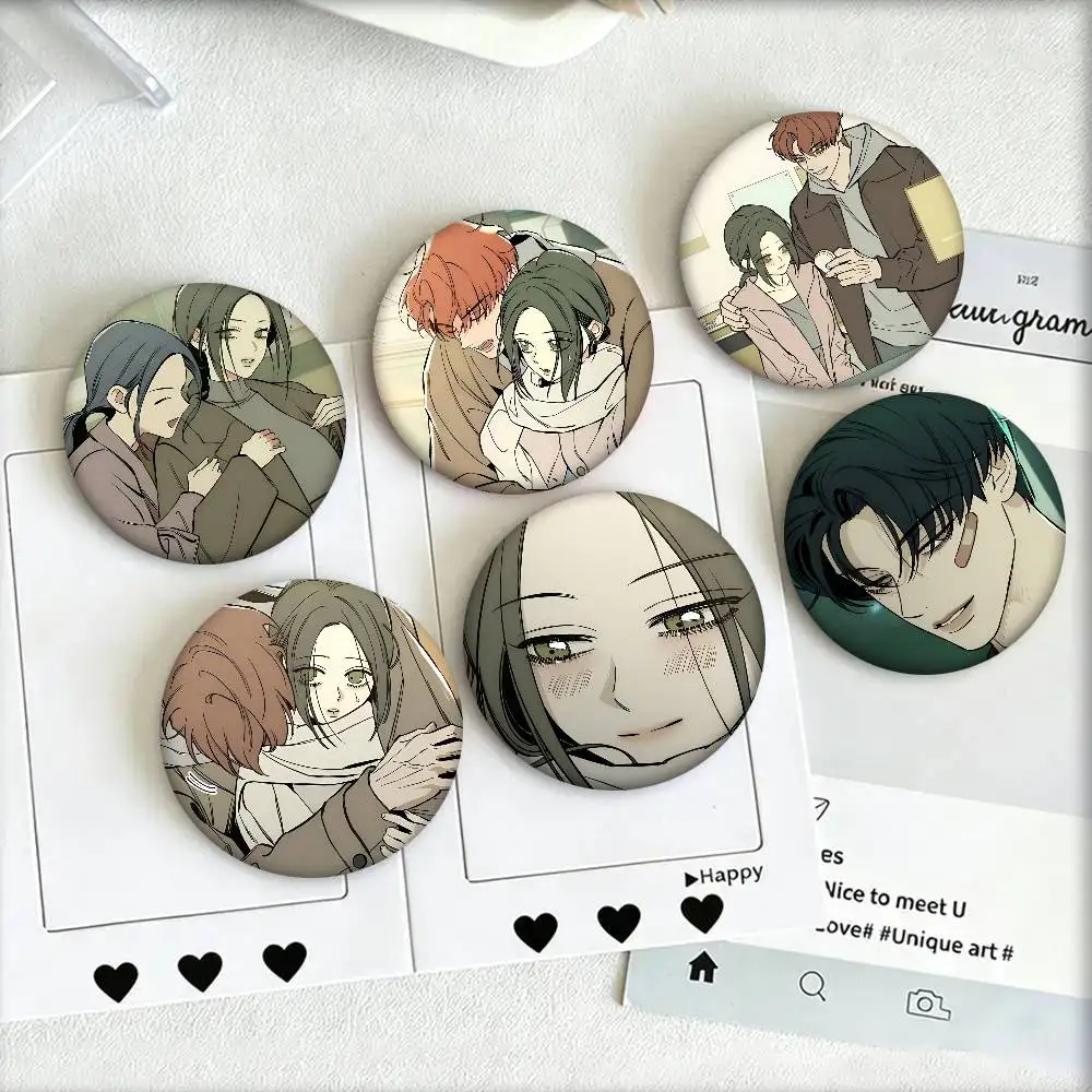 Korean Comics Tears On A Withered Flower Round Badge Creative Brooch Clothing Backpack Accessories Lapel Pin