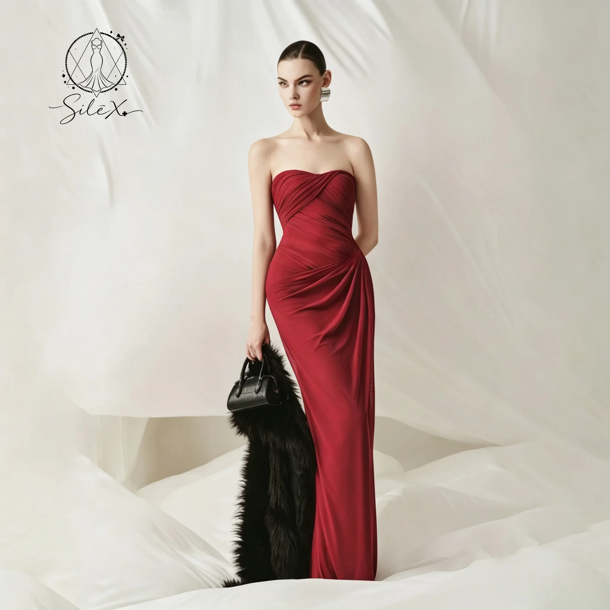 Fashionable and Elegant Evening Dress with Strapless Pleated Design Mermaid Style Long Dress for Women