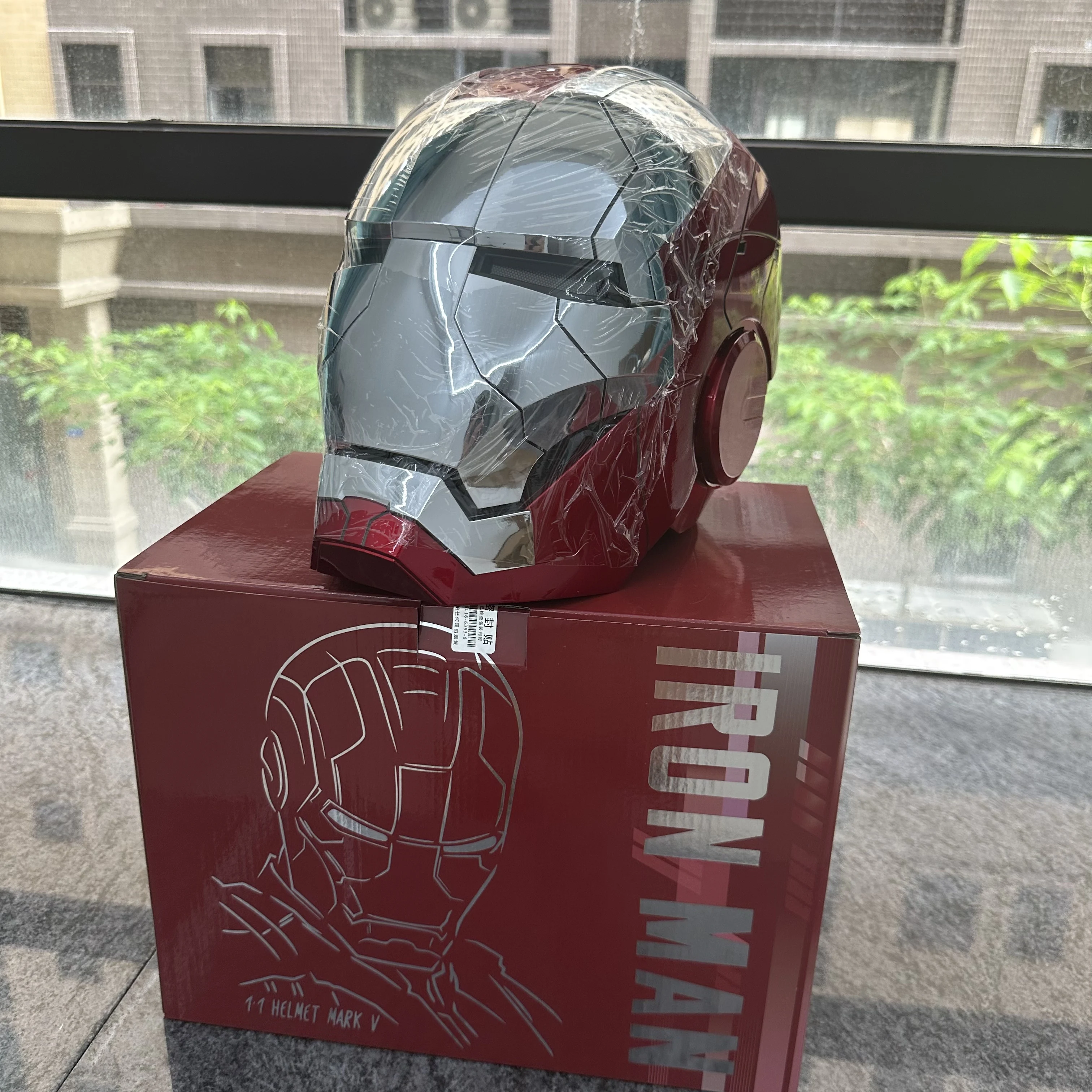 Casque Iron Man Mk5, contrôle électrique à commande vocale activée, masque portable 1:1, ouverture et fermeture automatique, modèle de figurine, jouet pour adulte, cadeau