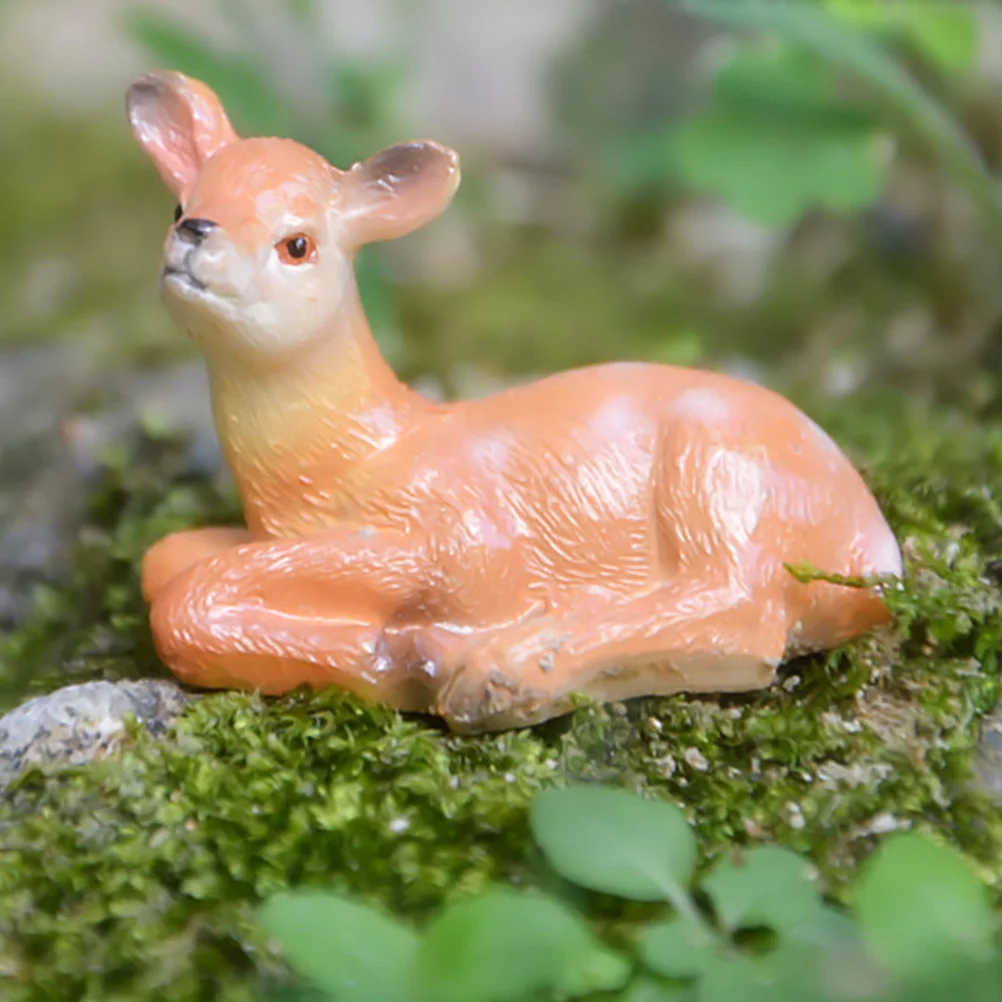 

4Pcs Resin Deer Ornaments Desktop Decoration Adorable Crafts for Home Office Living Room Micro Landscape Gift Deer Ornament