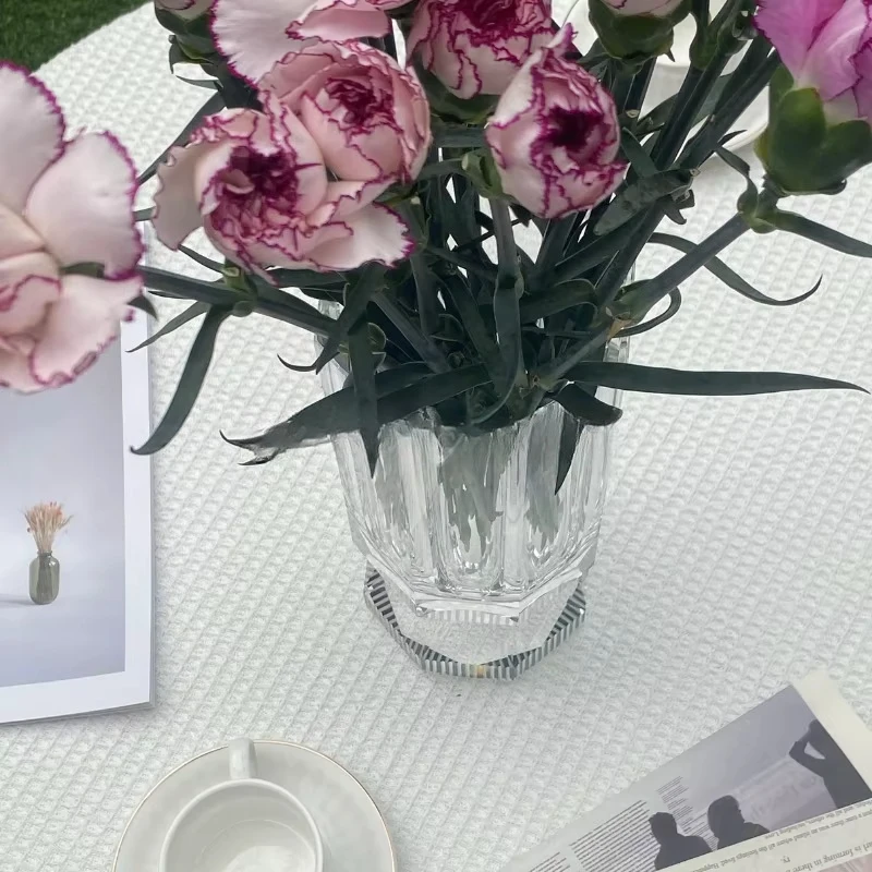 

Transparent Flower Convenient Cylindrical Modern Luxury Living Large Capacity Floral Arrangement Crystal Vase For Coffe Table