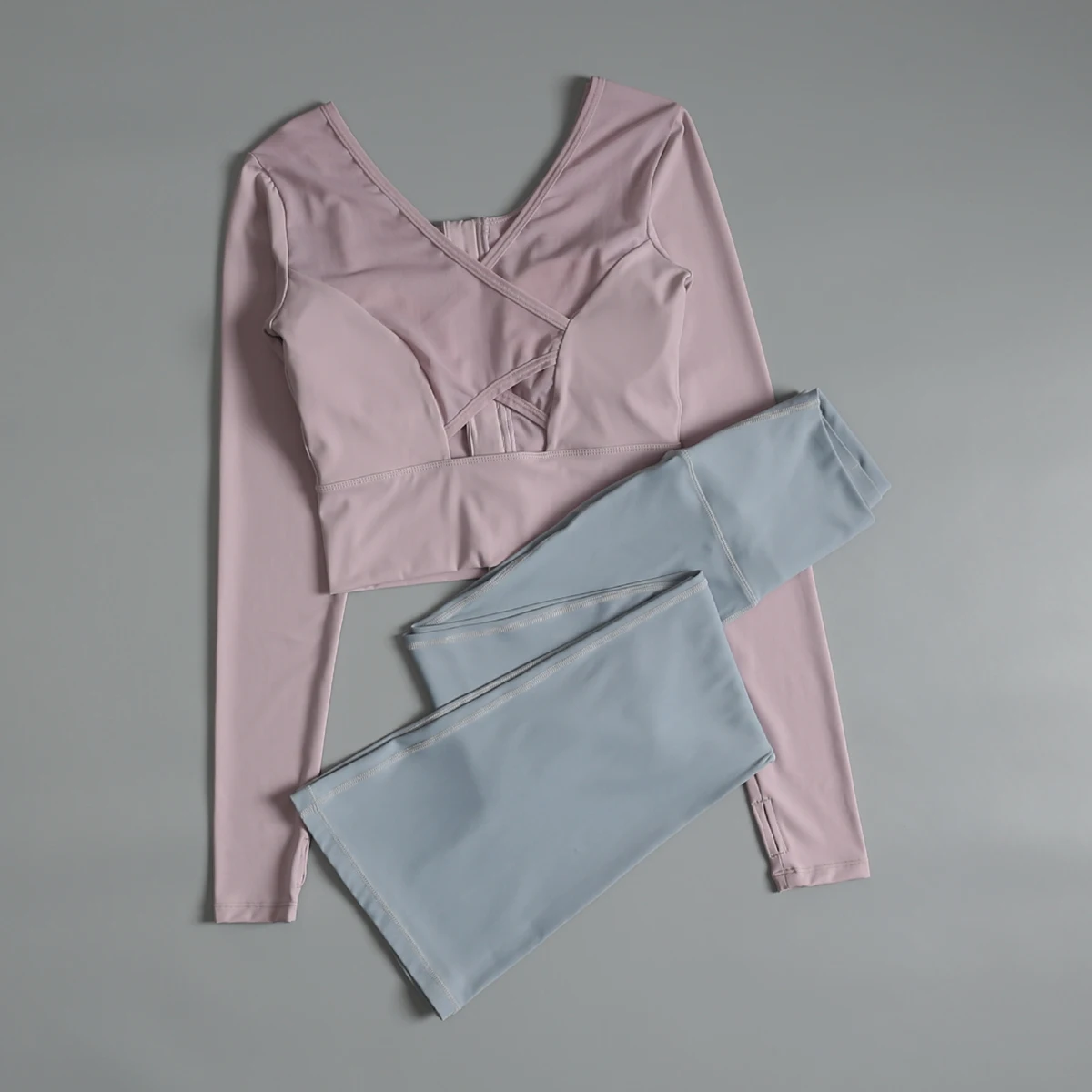 

Yoga suit with chest pad for women's fashionable slim fit Pilates fitness suit professional running speed drying sportswear