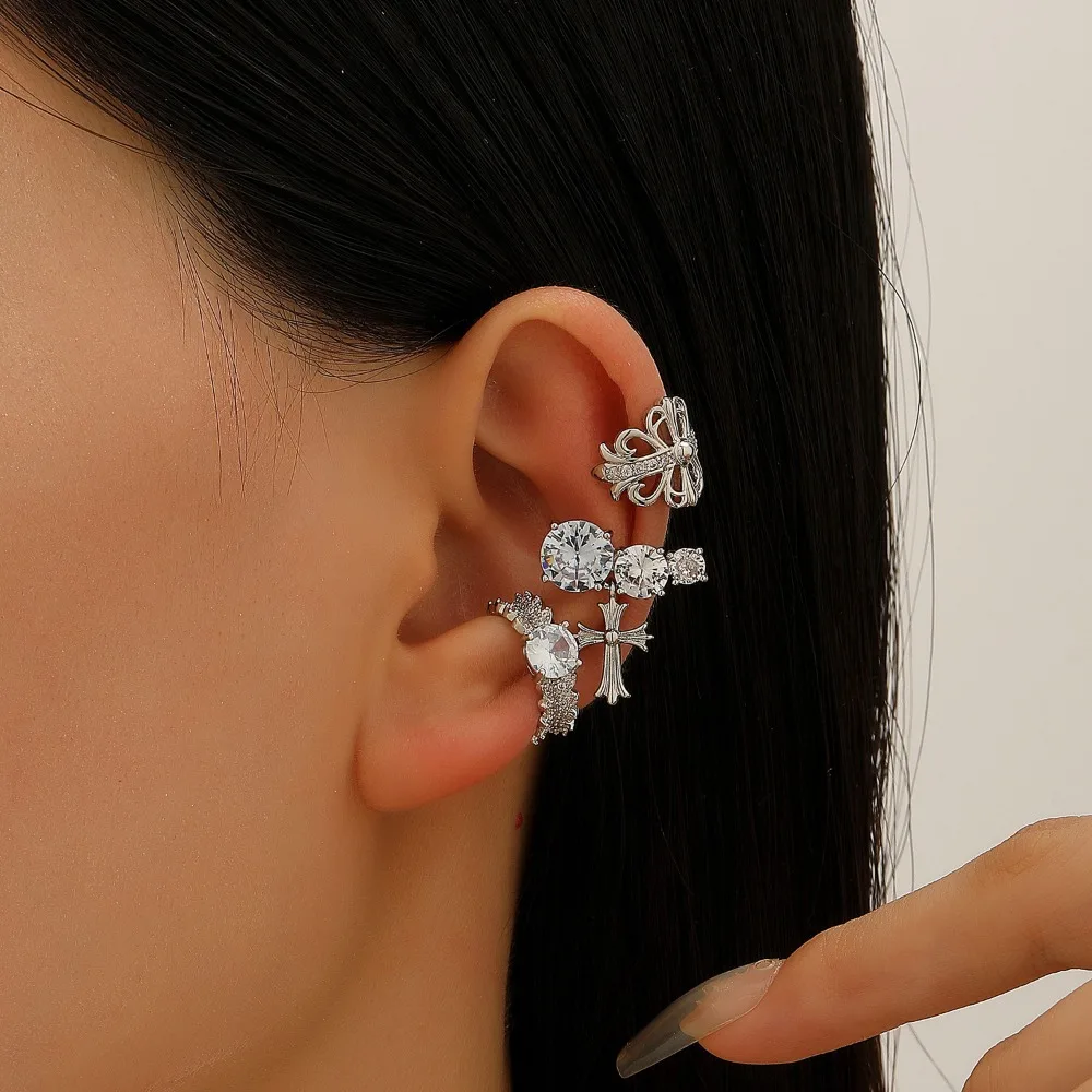 Image of Kupfer Zirkon Stern C Form Clip Ohrringe für Frauen Luxus Kristall Ohr Manschette Ohne Piercing Mädchen Süße Schmuck Zubehör 2026