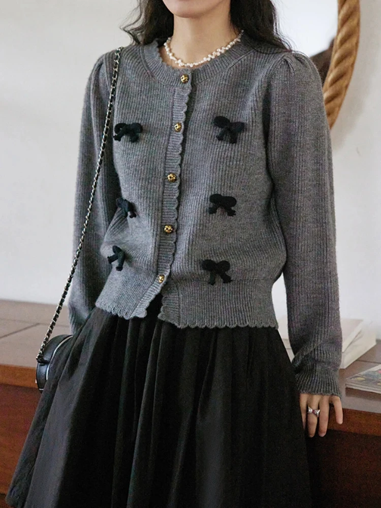 

Белый кардиган, модный осенний винтажный кардиган с бантом для женщин, корейский консервативный стиль, металлическая однобортная вязаная куртка