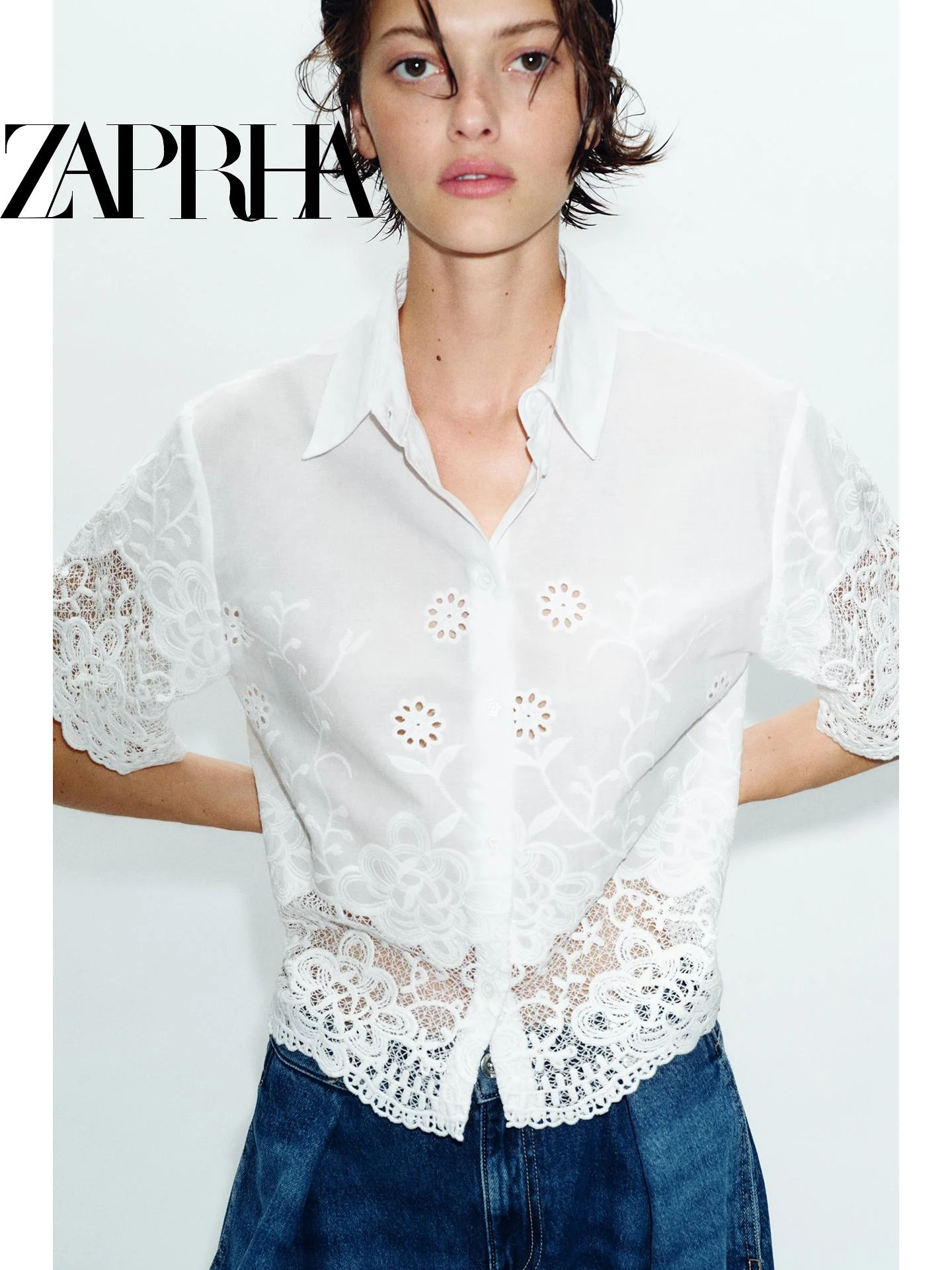 

Элегантная женская блузка с кружевными вставками и вышивкой, летняя, 2026 года, повседневная, свободного кроя, с коротким рукавом, для стройности