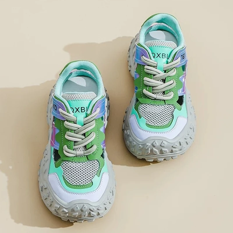 Women's Lightweight Hollow-Out Sneakers for Spring & Fall