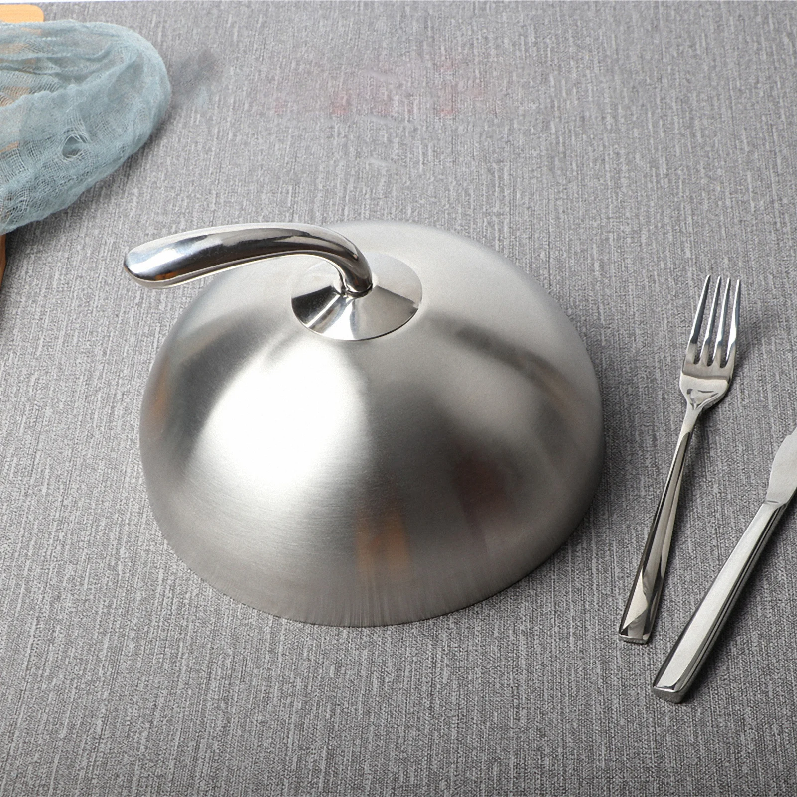 

1Pcs Round Food Cover Stainless Steel Oilproof Dish Protector for Home Kitchen Use Prevents Splatter Dust Moisture with Handle