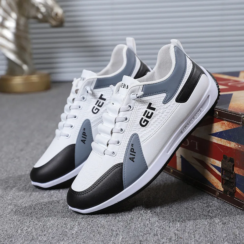 

Men's Slip-On Running Shoes Leather Surface Breathable Sporty Casual White Sneakers Thick Bottom for Spring Season