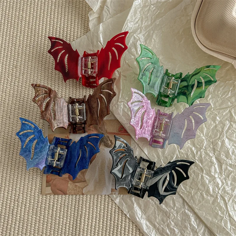 New Gothic Y2K Bat Hair Clip Claw , Halloween Funny Hair Claw for Women, Punk Style Hair Accessories for Girl view 3