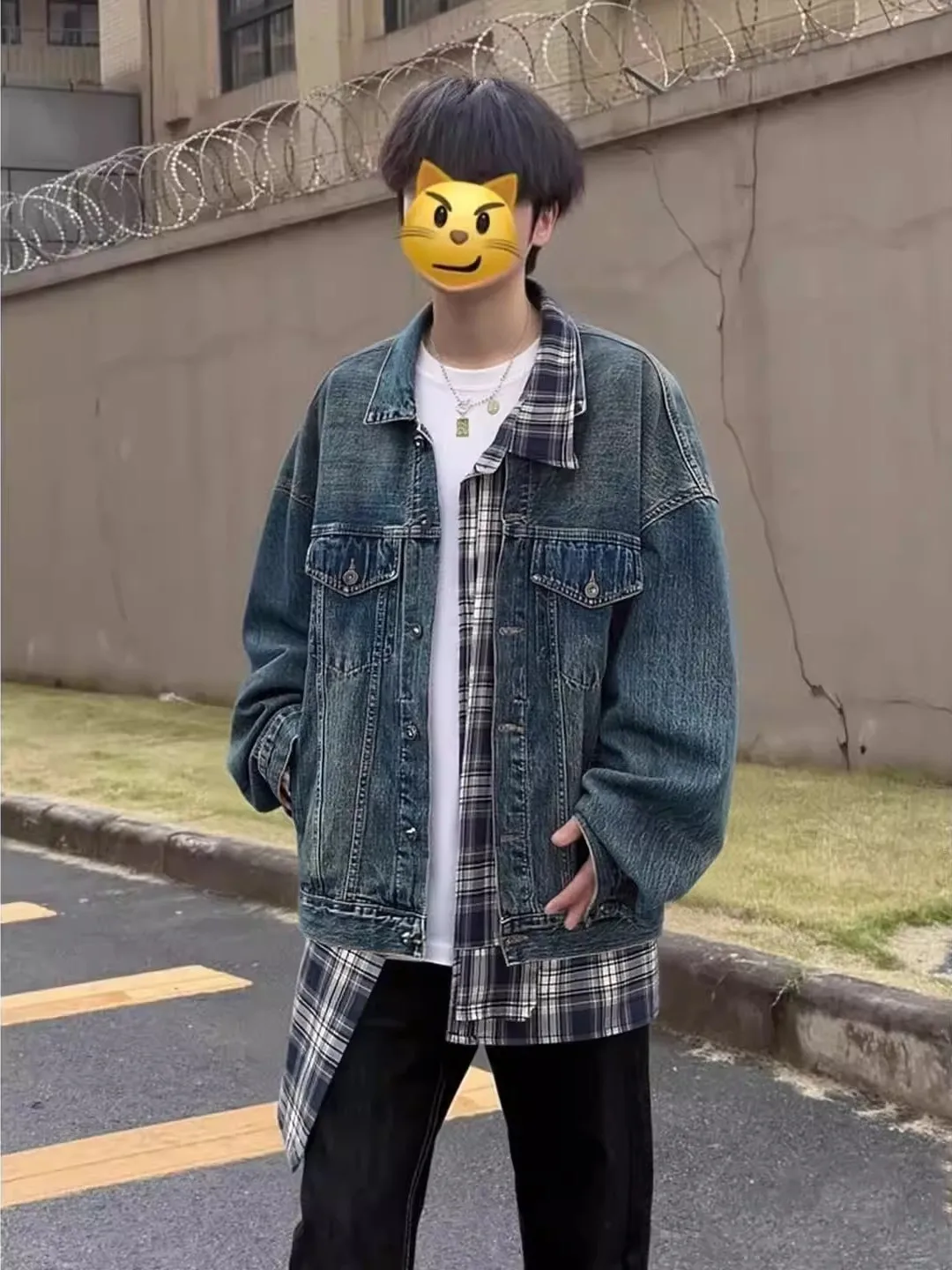 

Мужская джинсовая куртка Waed Denim Jaet, весенняя коллекция, асимметричный дизайн, лоскутный стиль, повседневная верхняя одежда с длинными рукавами, модная джинсовая куртка.