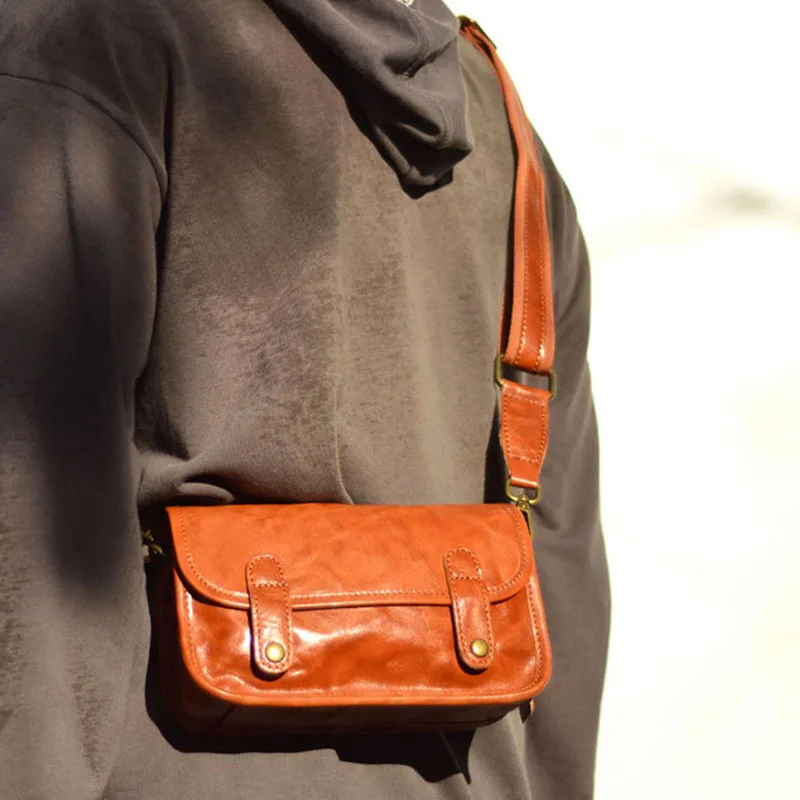 AETOO Autumn-winter vegetable tanned cow leather skew straddle men's stylish retro one-shoulder men's commuter saddle bag One-sh
